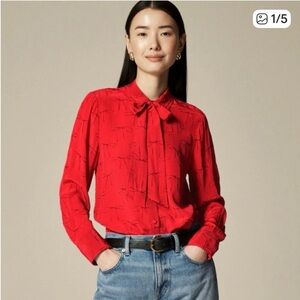 NWO J CREW Removable tie-neck button-up shirt in bow-print crepe de chine in red